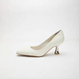 Picture of Louis Vuitton Shoes _SKULVsz35-41613587.5cmmnf0368